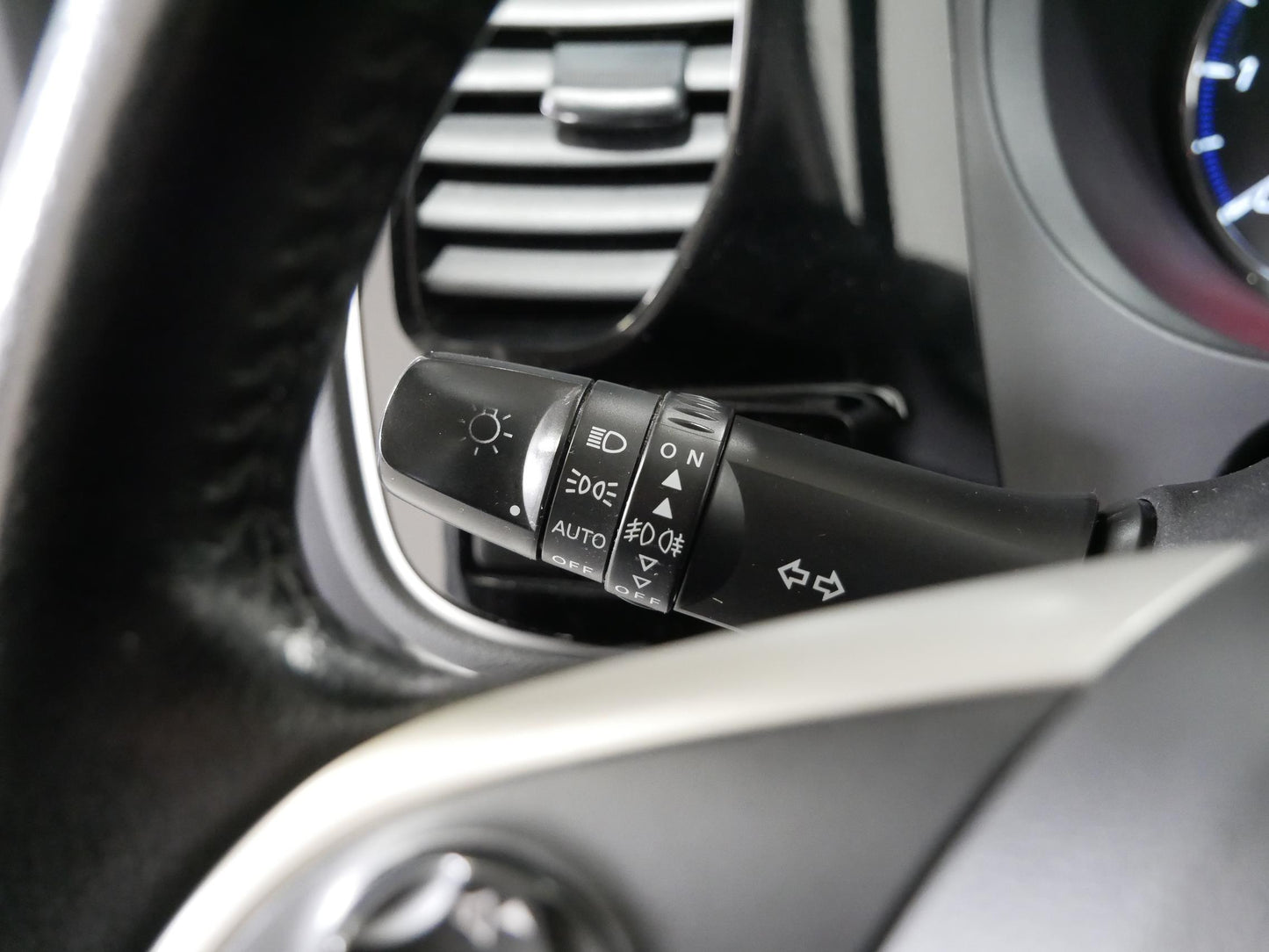 Mitsubishi Outlander 2.2 DI-D 110 kW Intense