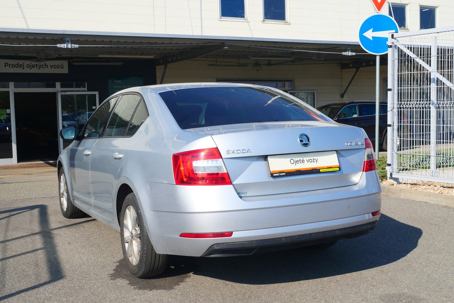 Škoda Octavia 1.6 TDI 85 kW Ambition Plus – foto 4