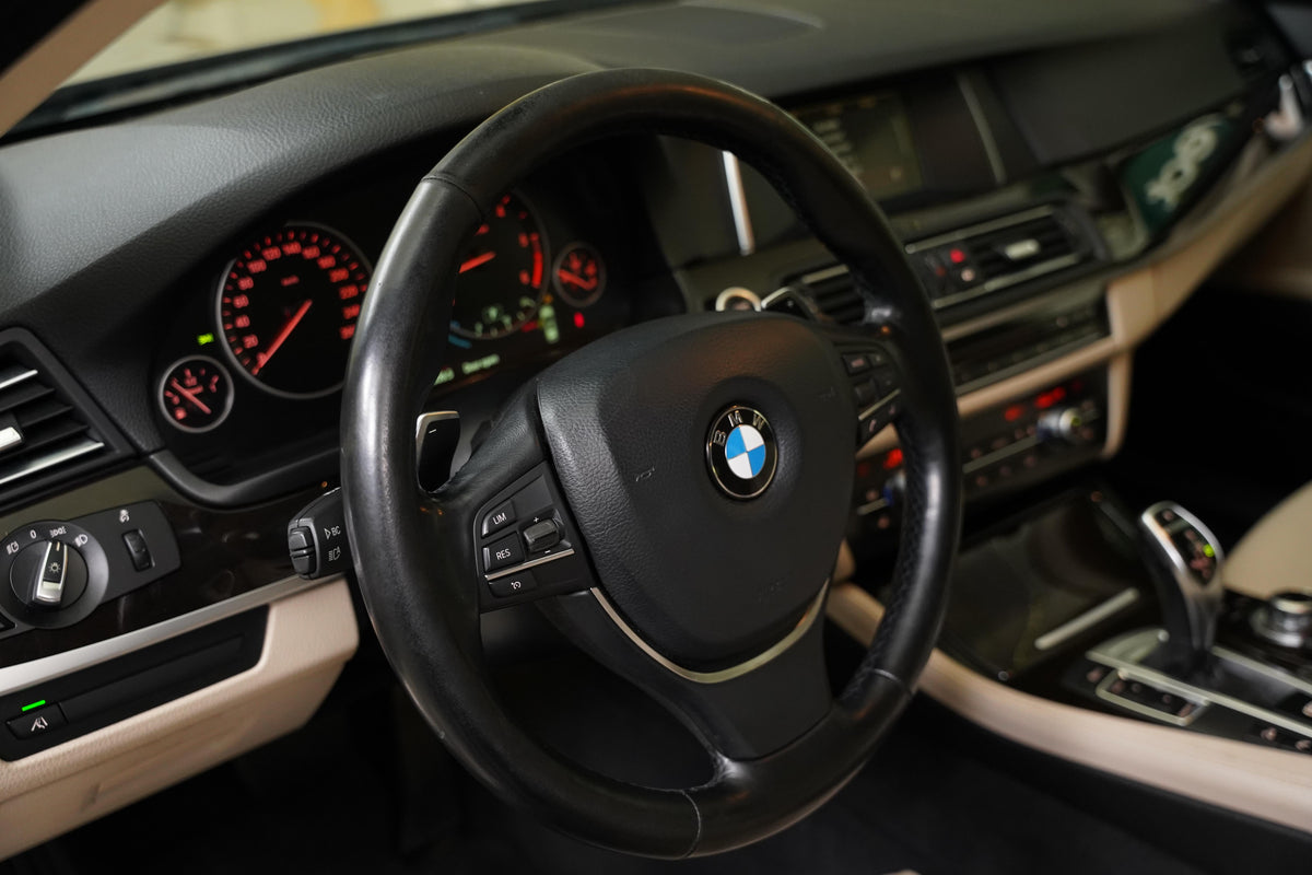 BMW Řada 5 530d 190 kW xDrive Luxury Line – foto 14