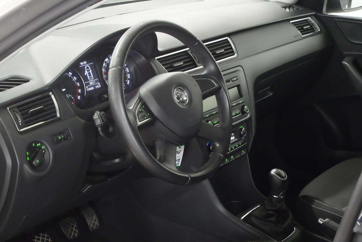 Škoda Rapid 1.6 TDI 77 kW Elegance Extra+