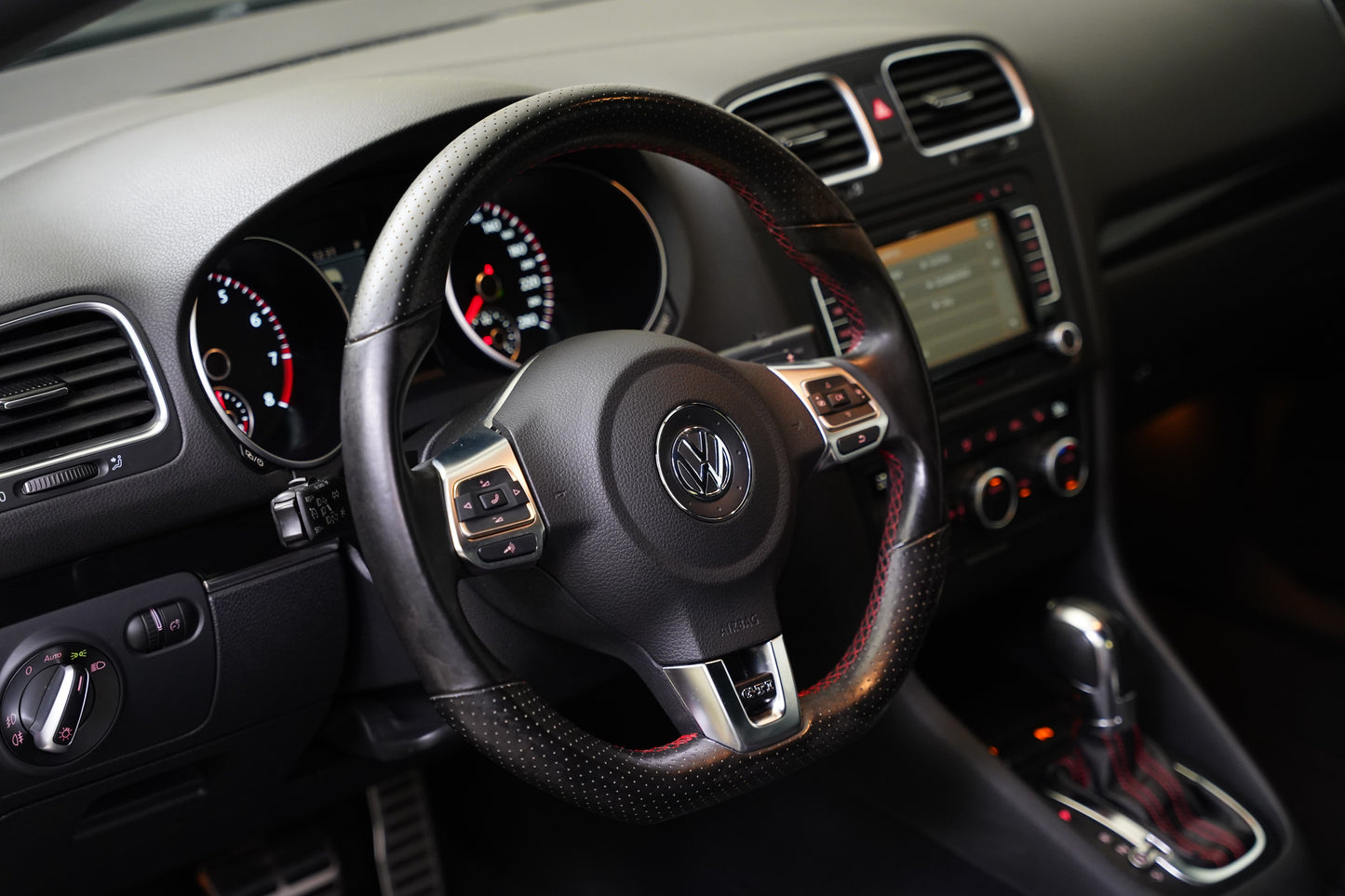 Volkswagen Golf 2.0 TSI 155 kW DSG GTI