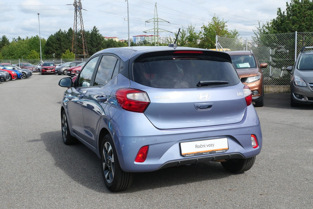Hyundai i10 1.0i 49 kW – foto 4