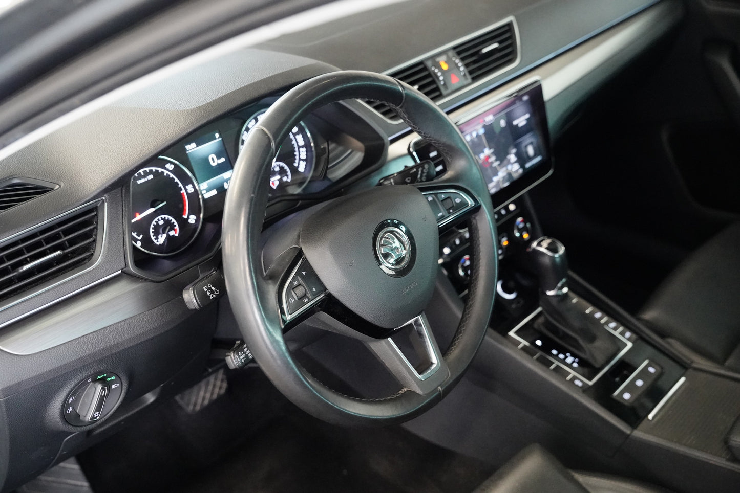 Škoda Superb 1.6 TDI 88 kW DSG Style