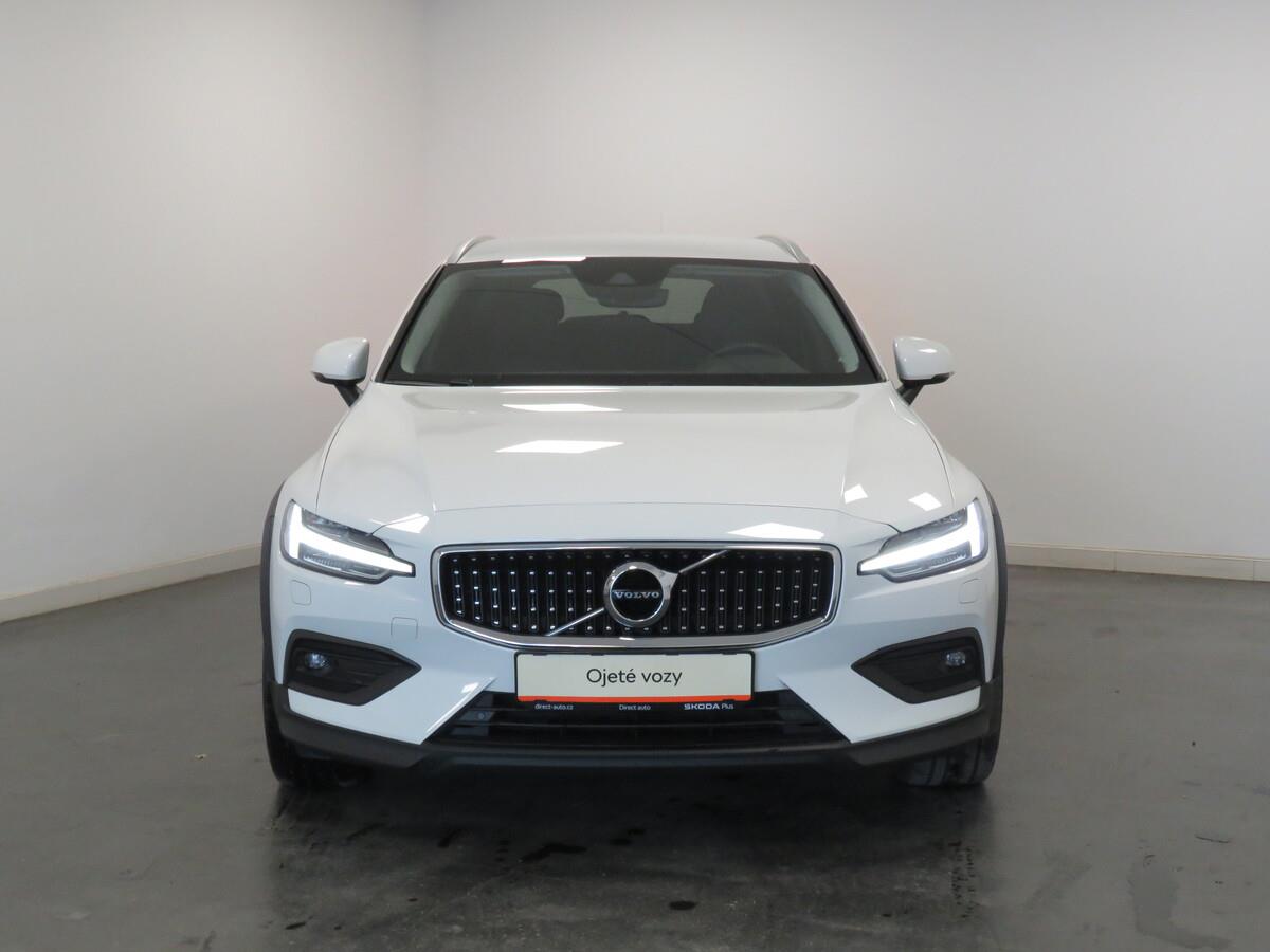 Volvo V60 2,0 145kW B4 AWD diesel Pro AU