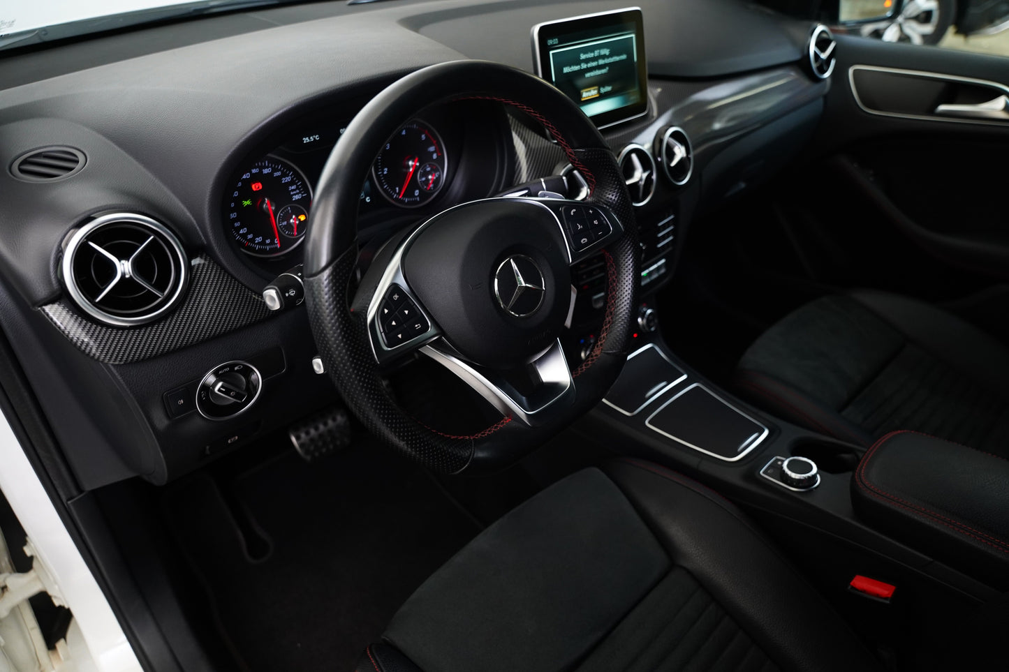 Mercedes-Benz Třídy B 200 CDI 100 kW AMG Line