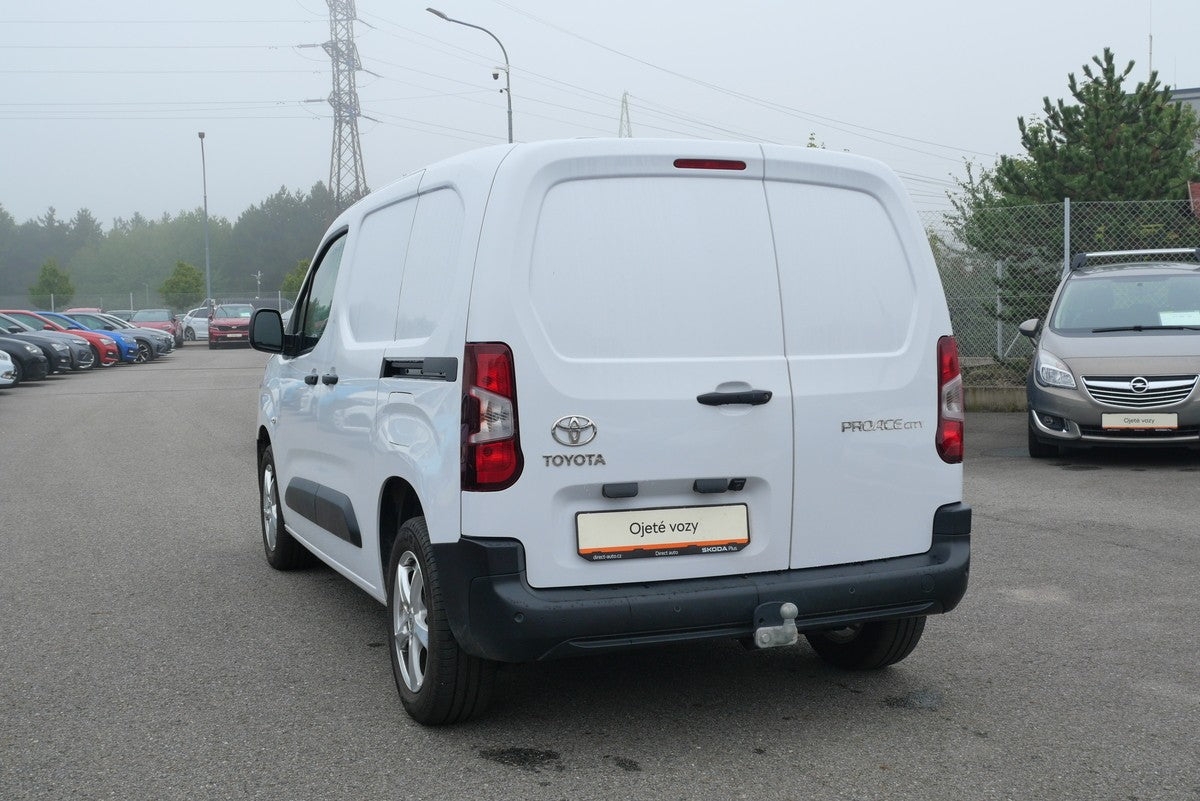 Toyota Proace City 1.2T 81kW – foto 4