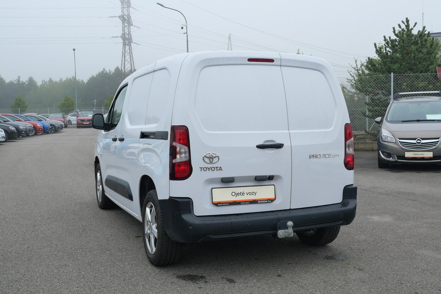 Toyota Proace City 1.2T 81kW – foto 4