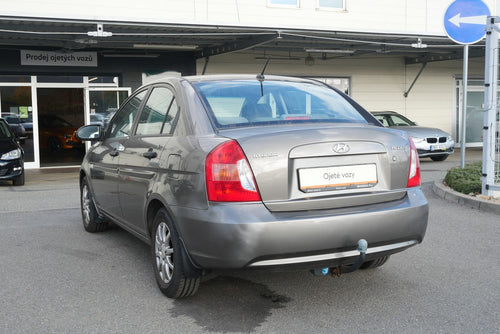 Hyundai Accent 1.4 16V 71 kW – foto 4