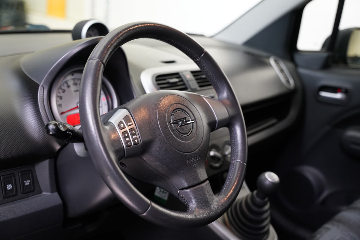 Opel Agila 1.2 i 69 kW Edition