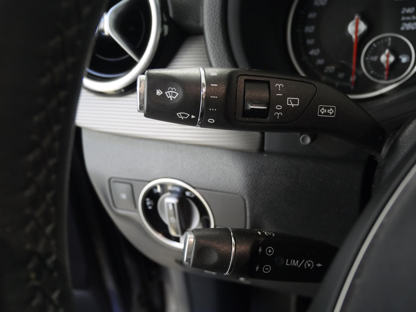 Mercedes-Benz B-Class 180D 80 kW