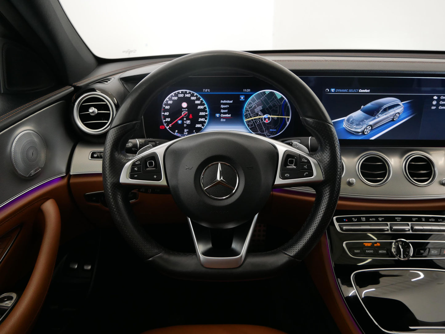 Mercedes-Benz E-Class E400 AMG LINIE 4MATIC 245KW
