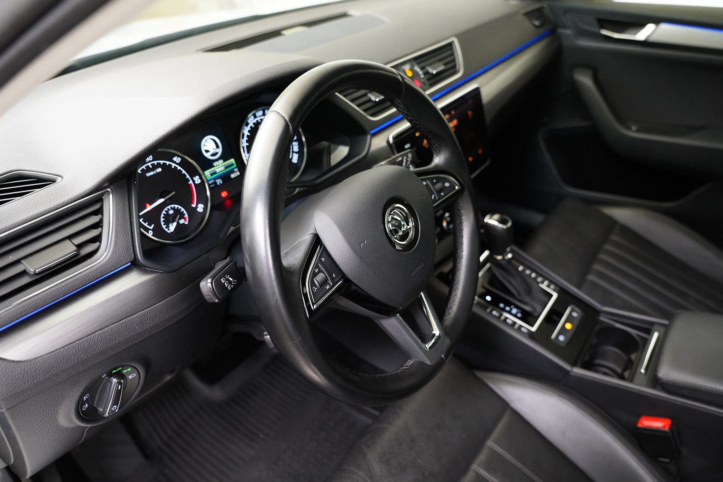 Škoda Superb 2.0 TDI 140 kW Style