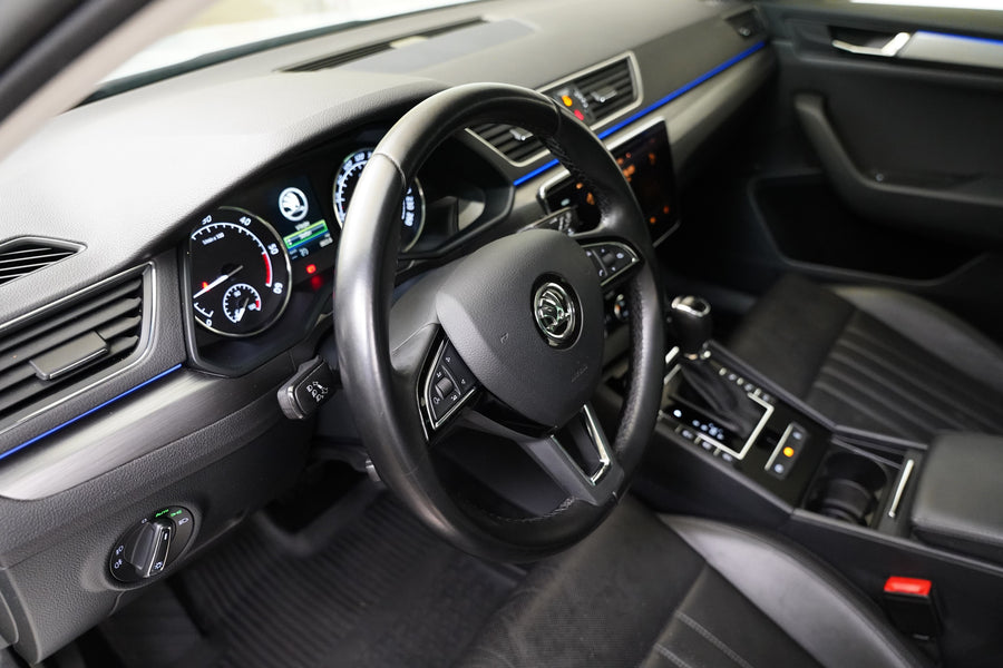 Škoda Superb 2.0 TDI 140 kW Style – foto 14