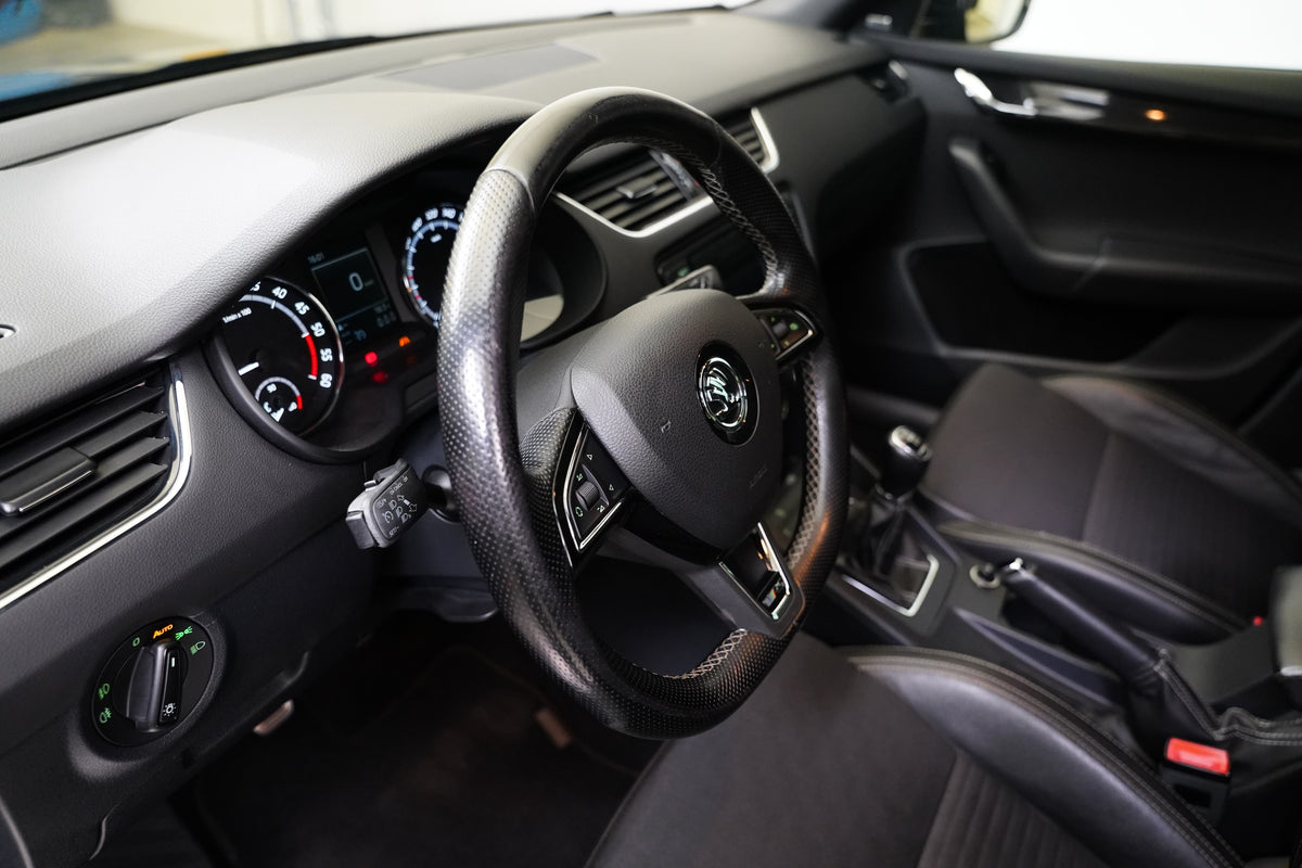 Škoda Octavia 2.0 TDI 135 kW RS – foto 14
