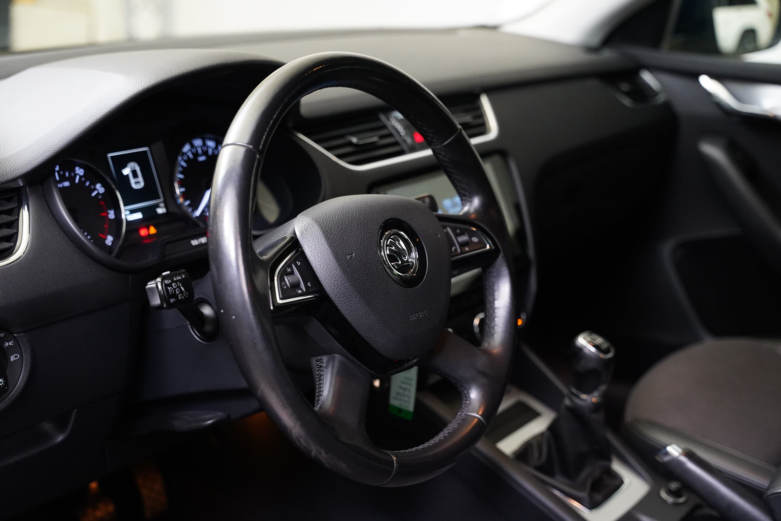 Škoda Octavia 1.2 TSI 77 kW Elegance – foto 14