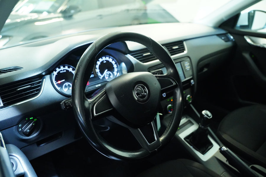 Škoda Octavia 1.6 TDI 85 kW Ambition – foto 14