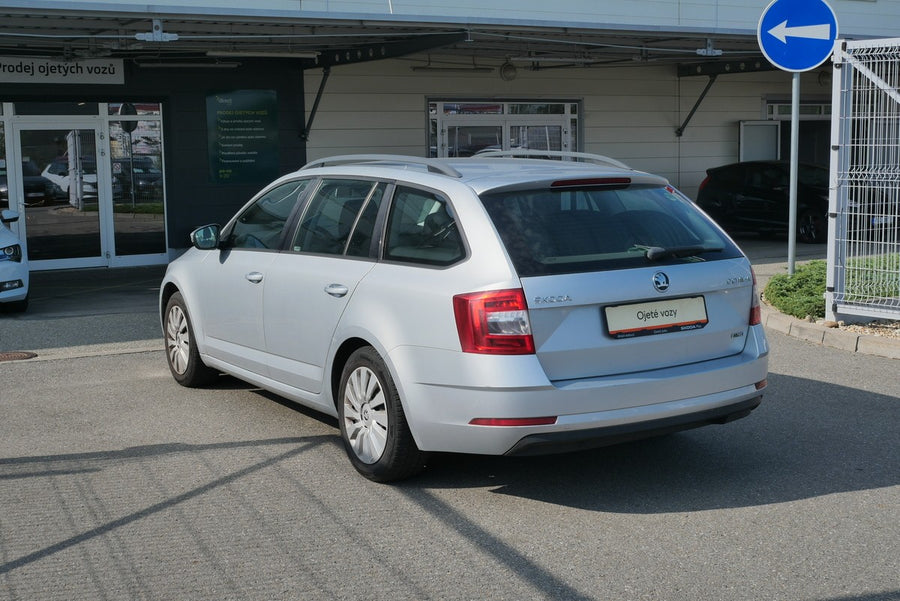Škoda Octavia 1.4 TSI G-TEC 81kW Active Plus – foto 4