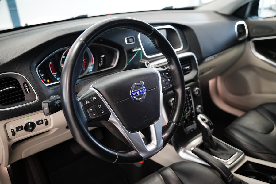 Volvo V40 2.0 D4 140 kW Cross Country – foto 14