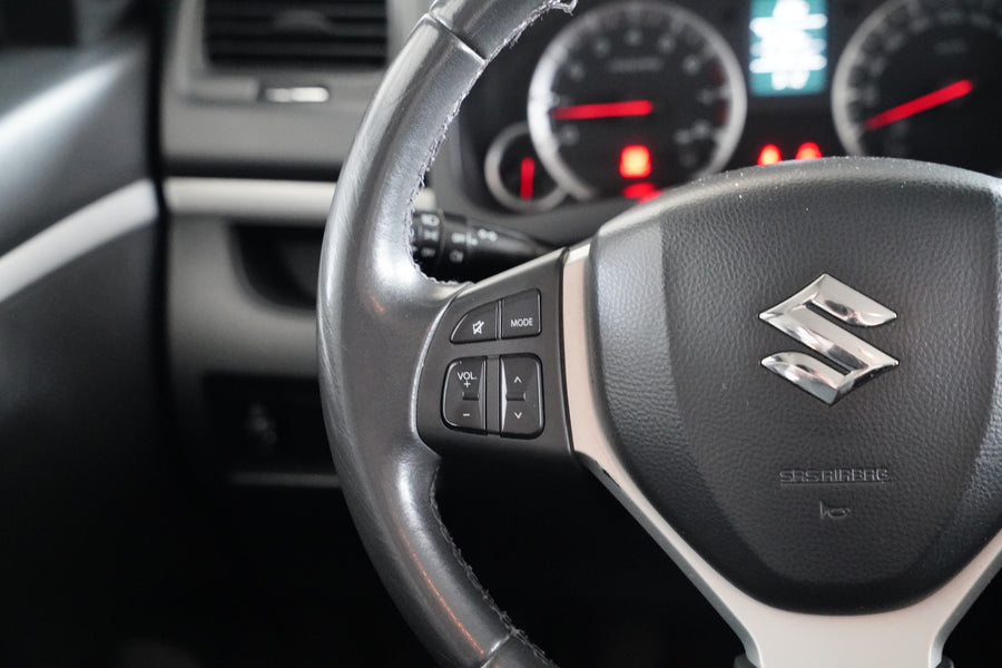 Suzuki Swift 1.2 69 kW – foto 14