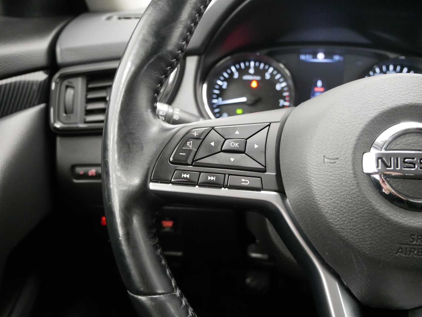Nissan X-Trail 1.6 DIG-T 120 kW N-Connecta