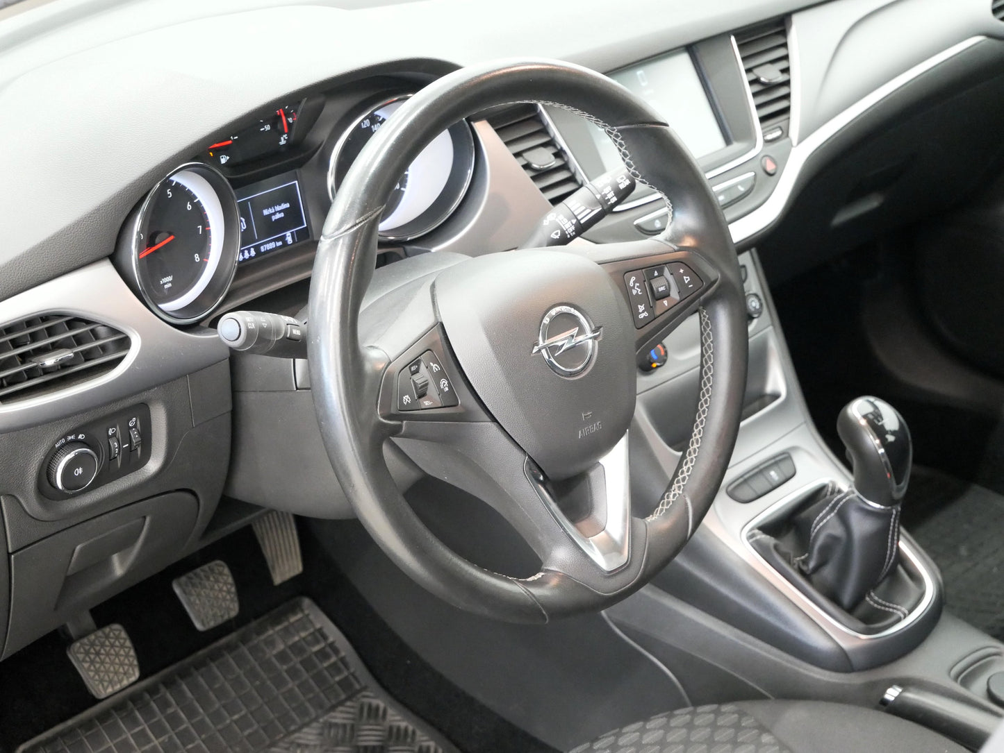 Opel Astra 1.4i 74kW Enjoy