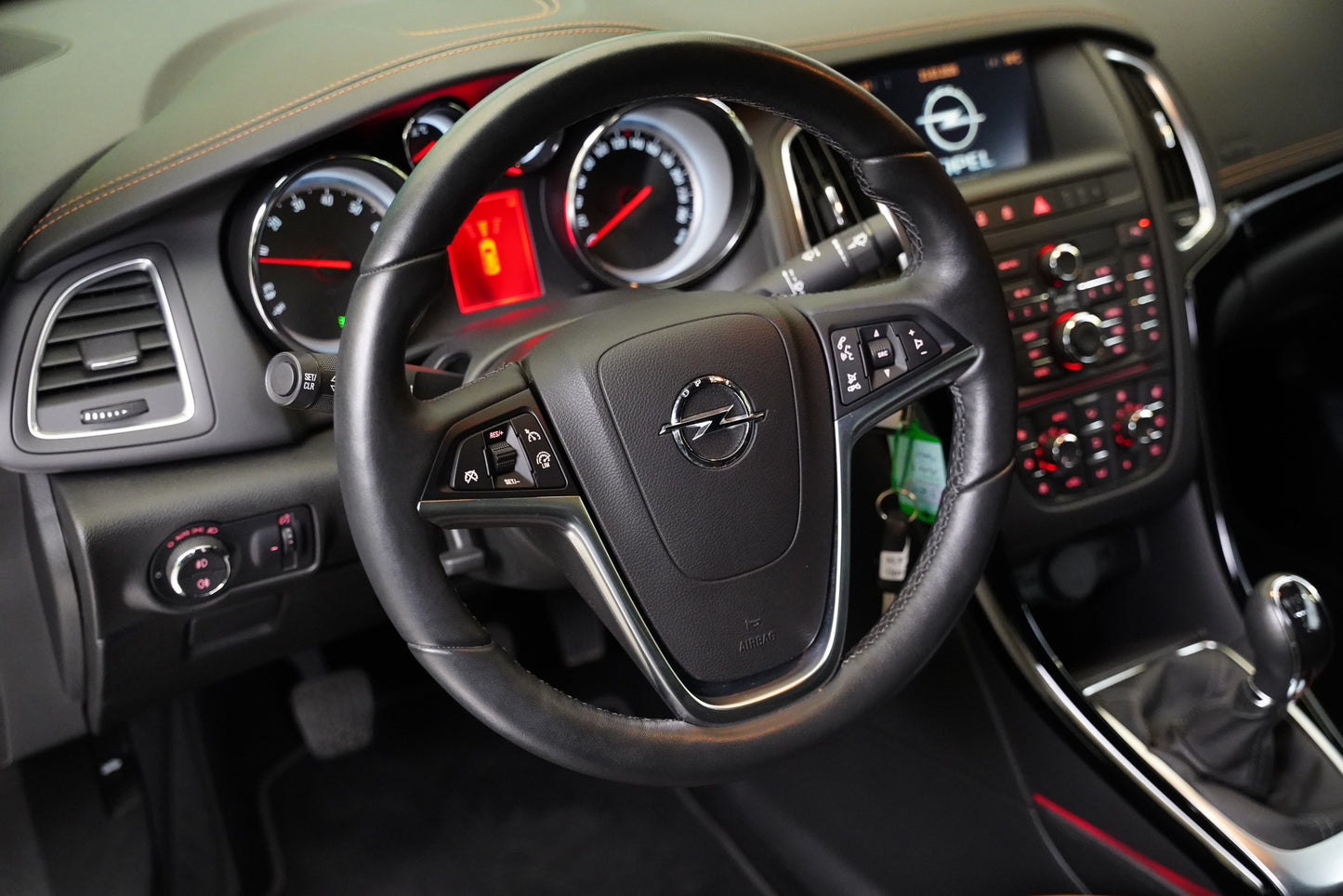 Opel Cascada 1.4i 103 kW Turbo Innovation