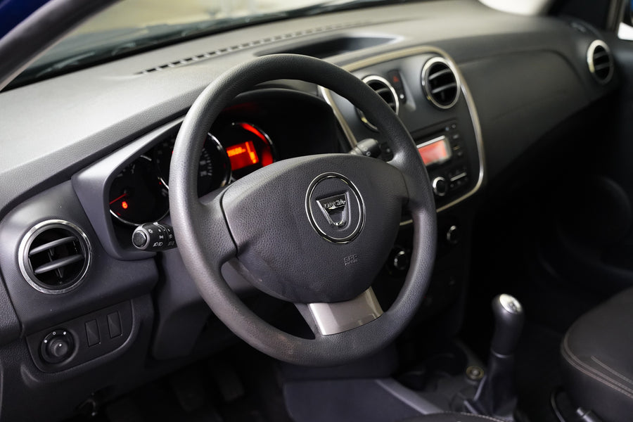 Dacia Sandero 1.2 i 16V 55 kW Laureate – foto 14