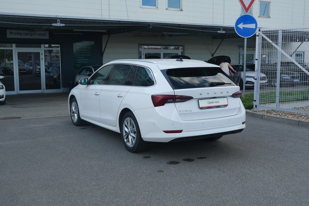 Škoda Octavia 2.0 TDI 110kW DSG Style Combi