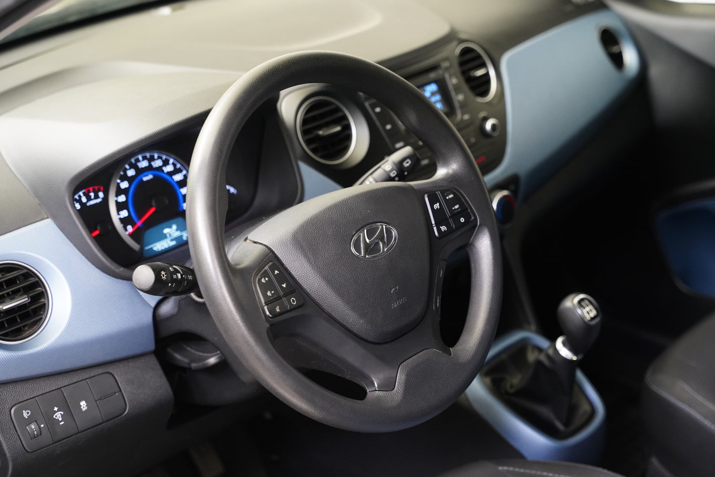 Hyundai i10 1.0i 49 kW