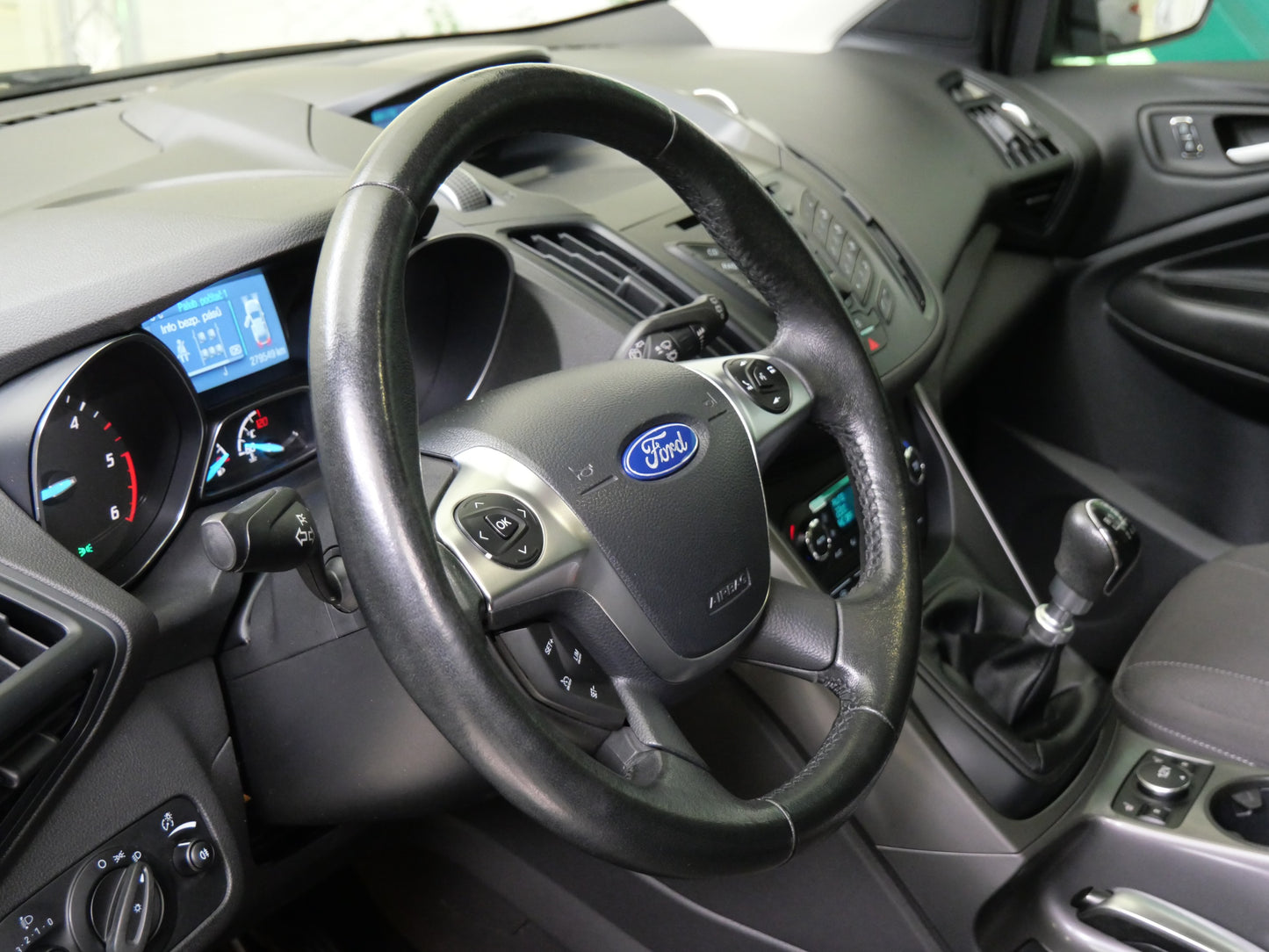 Ford Kuga 2.0 TDCI 110 kW Trend