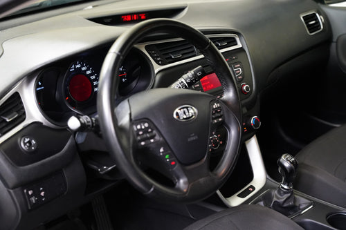 Kia Ceed 1.6 CRDI 100 kW – foto 14