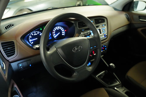 Hyundai i20 1.2i 55 kW – foto 14