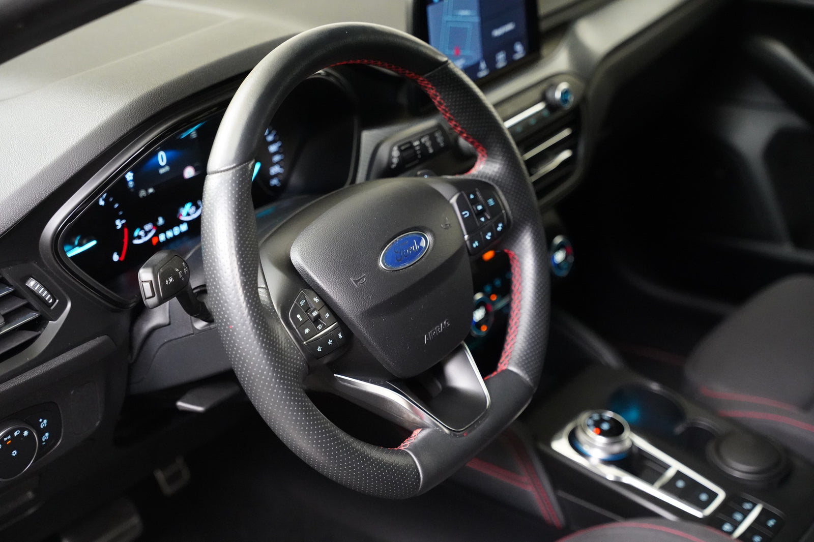 Ford Focus 2.0 TDCi 110 kW ST-Line – foto 14