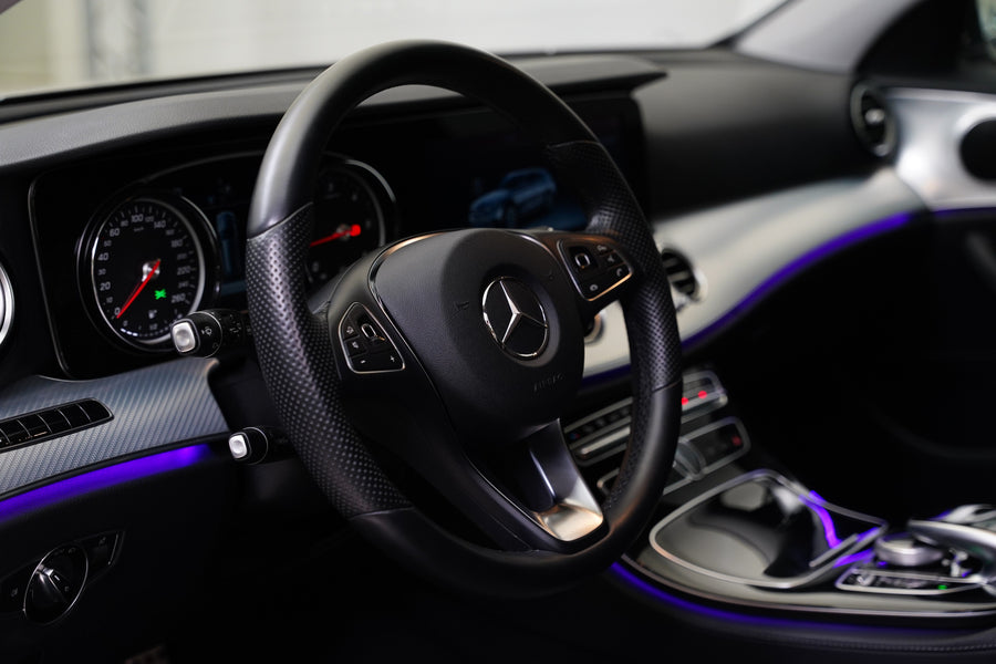 Mercedes-Benz Třídy E 220d 143 kW 4Matic All-Terrain – foto 14