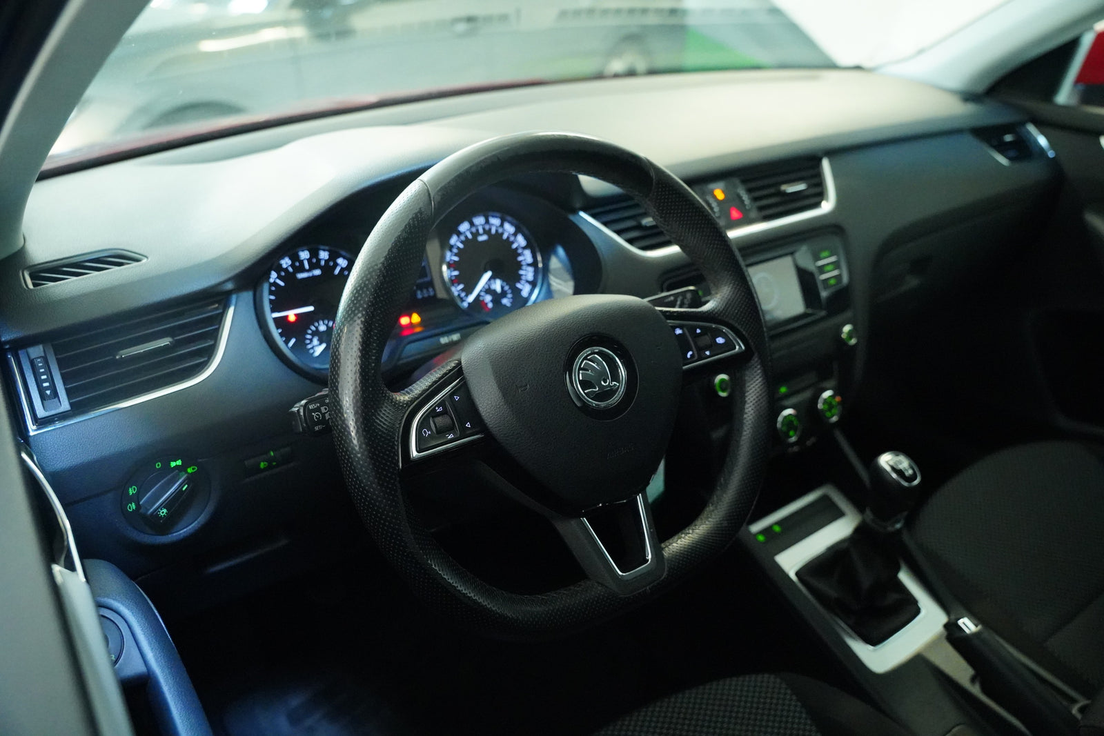 Škoda Octavia 1.6 TDI 81 kW Ambition – foto 14