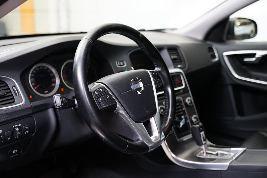 Volvo S60 2.4 D5 151 kW – foto 14