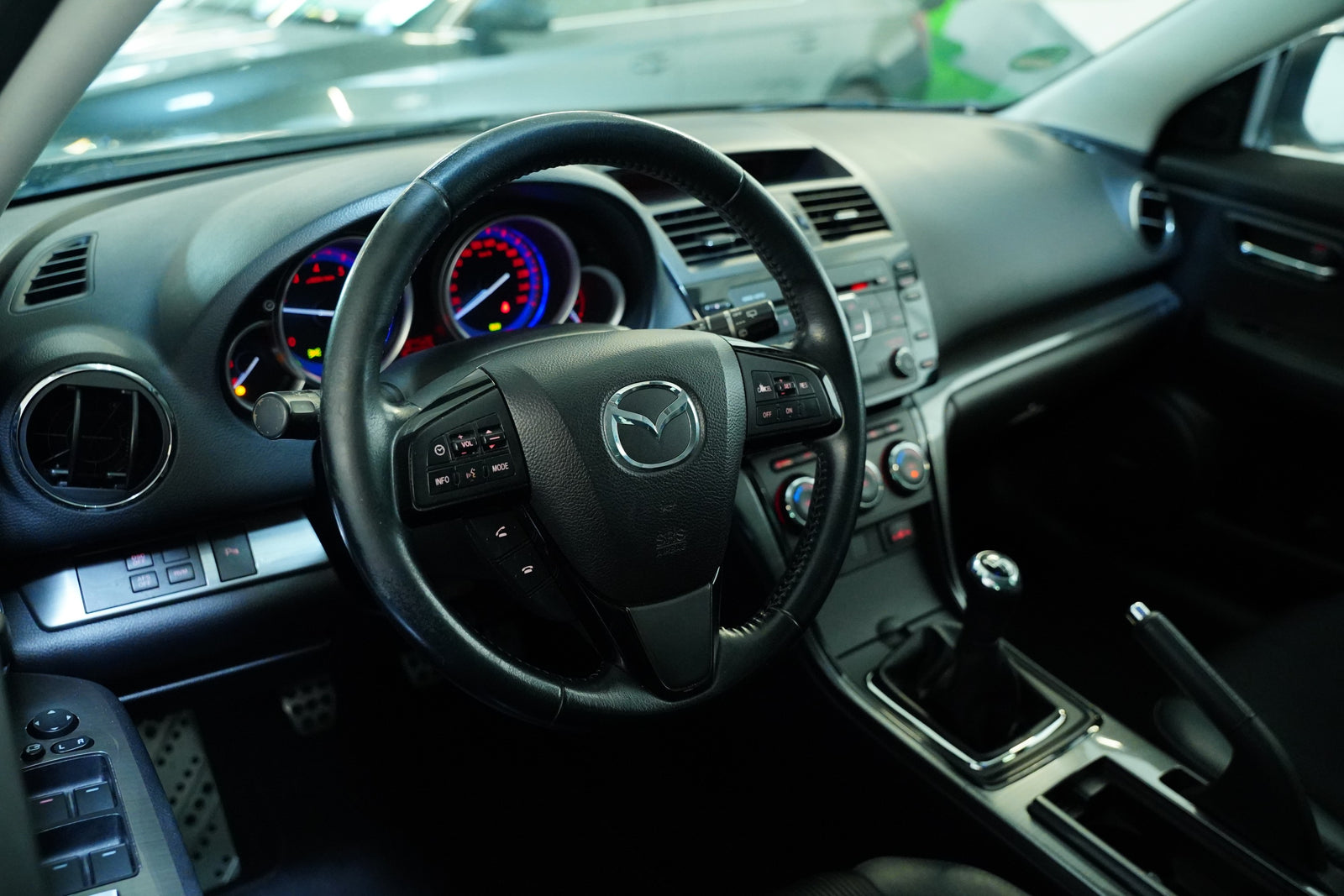 Mazda 6 2.0 DISI 114 kW Sports-Line – foto 14