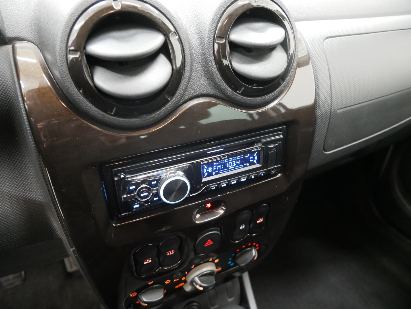 Dacia Duster 1.6i 77 kW Laureate