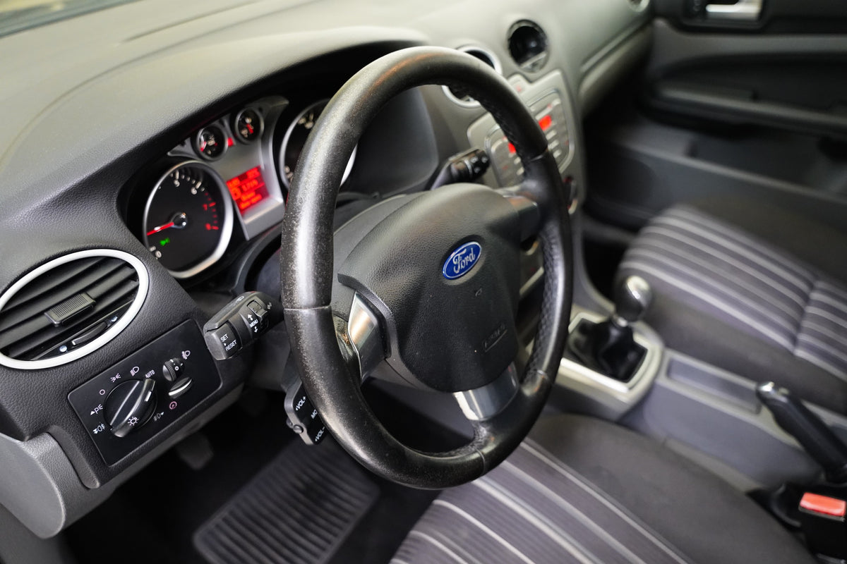 Ford Focus 1.6 16V 74 kW