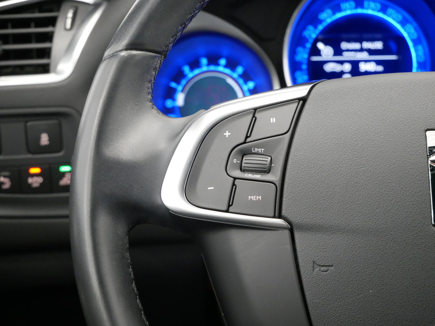 DS 4 1.6 e-HDI 88 kW Electroshot