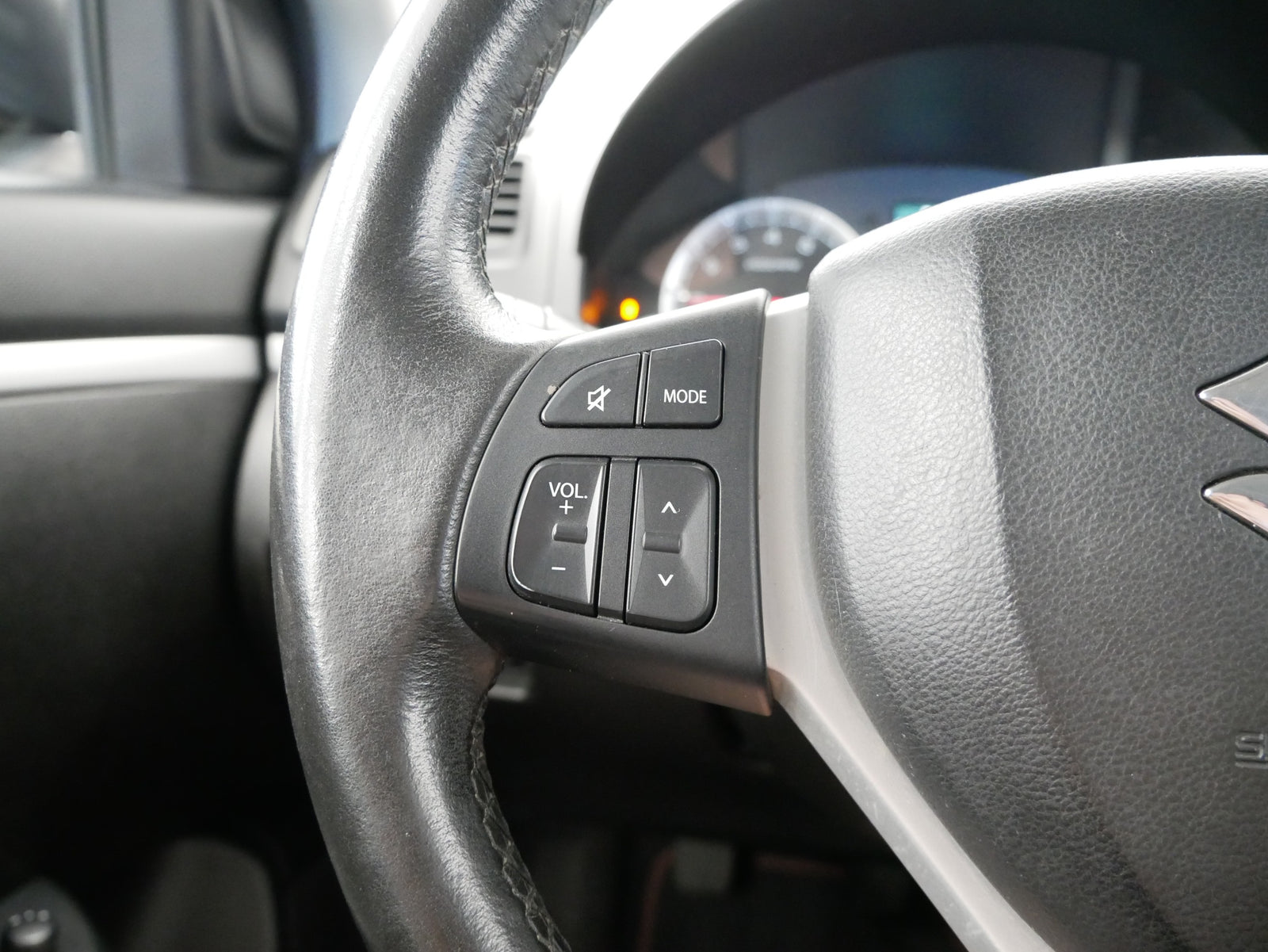 Suzuki Swift 1.2 i 66 kW Comfort – foto 15