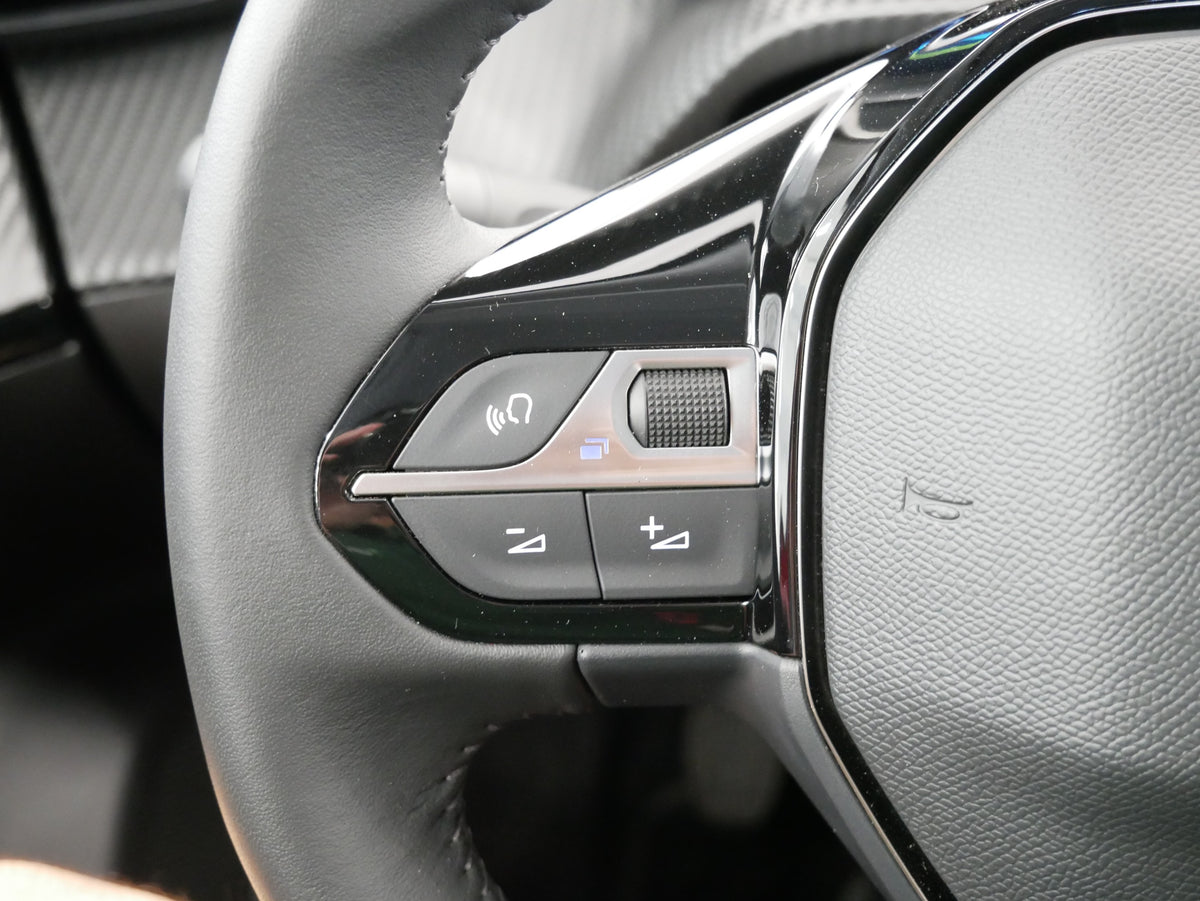 Peugeot 2008 1.2 PureTech 96 kW Allure Pack