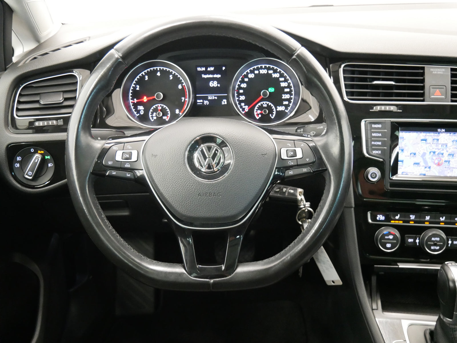 Volkswagen Golf 1.4 TSI 103 kW – foto 15