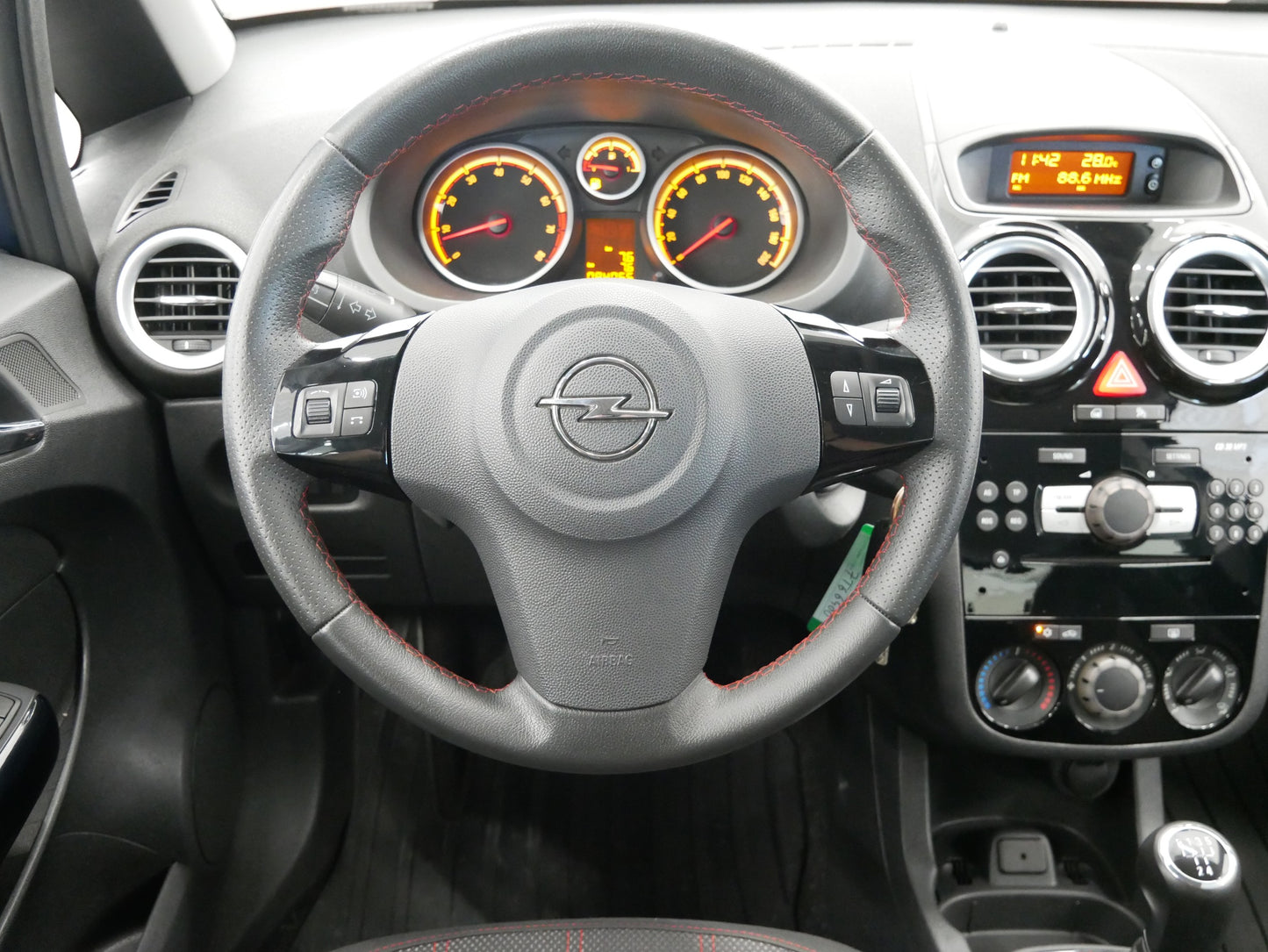 Opel Corsa 1.2 16V 63 kW