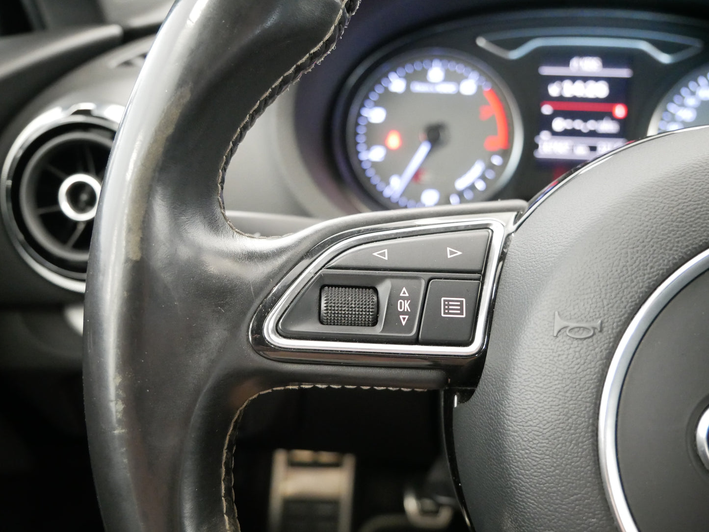 Audi S3 2.0TFSi 221kW Quattro