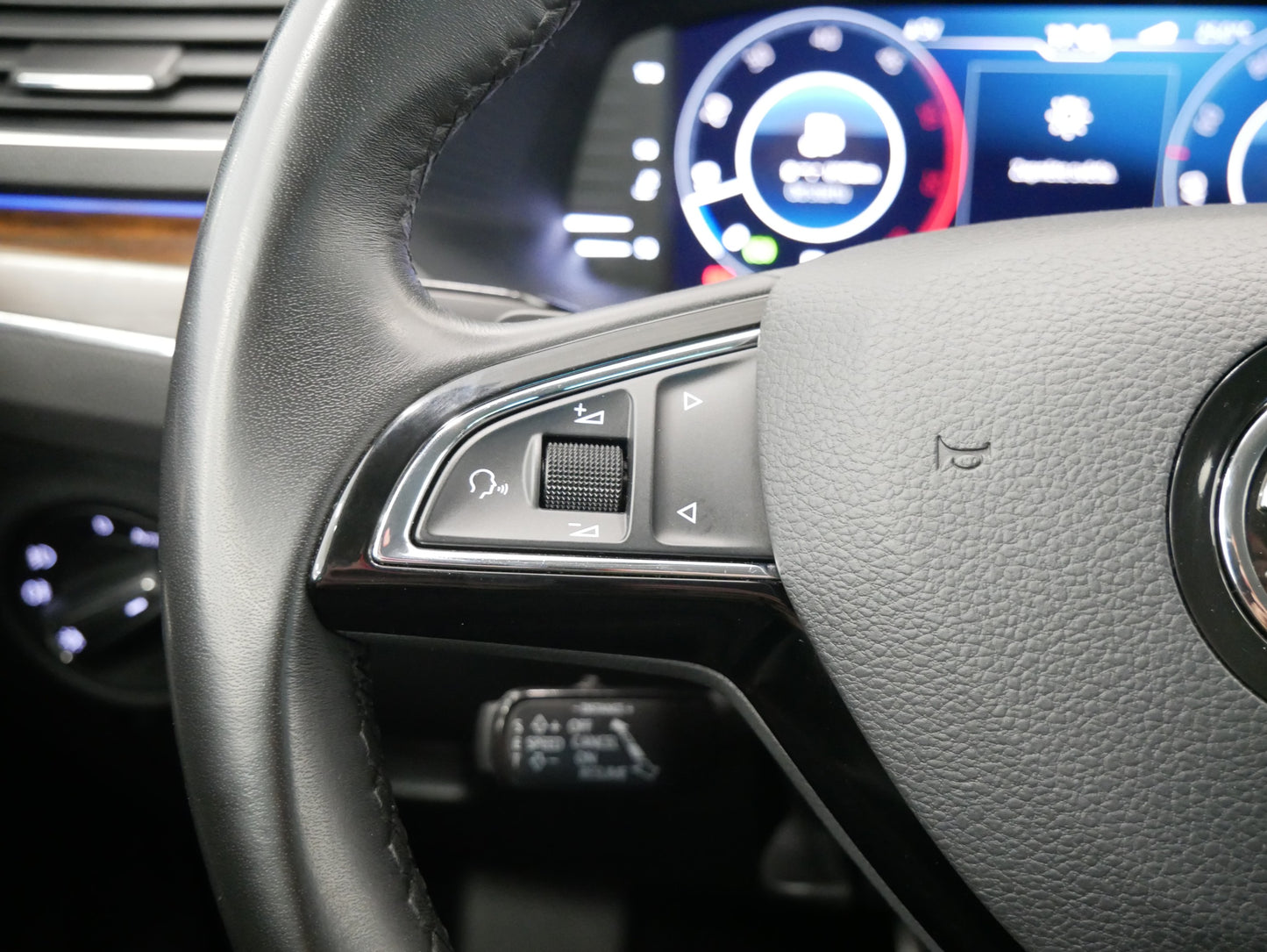 Škoda Superb 2.0 TDI 140 kW Scout