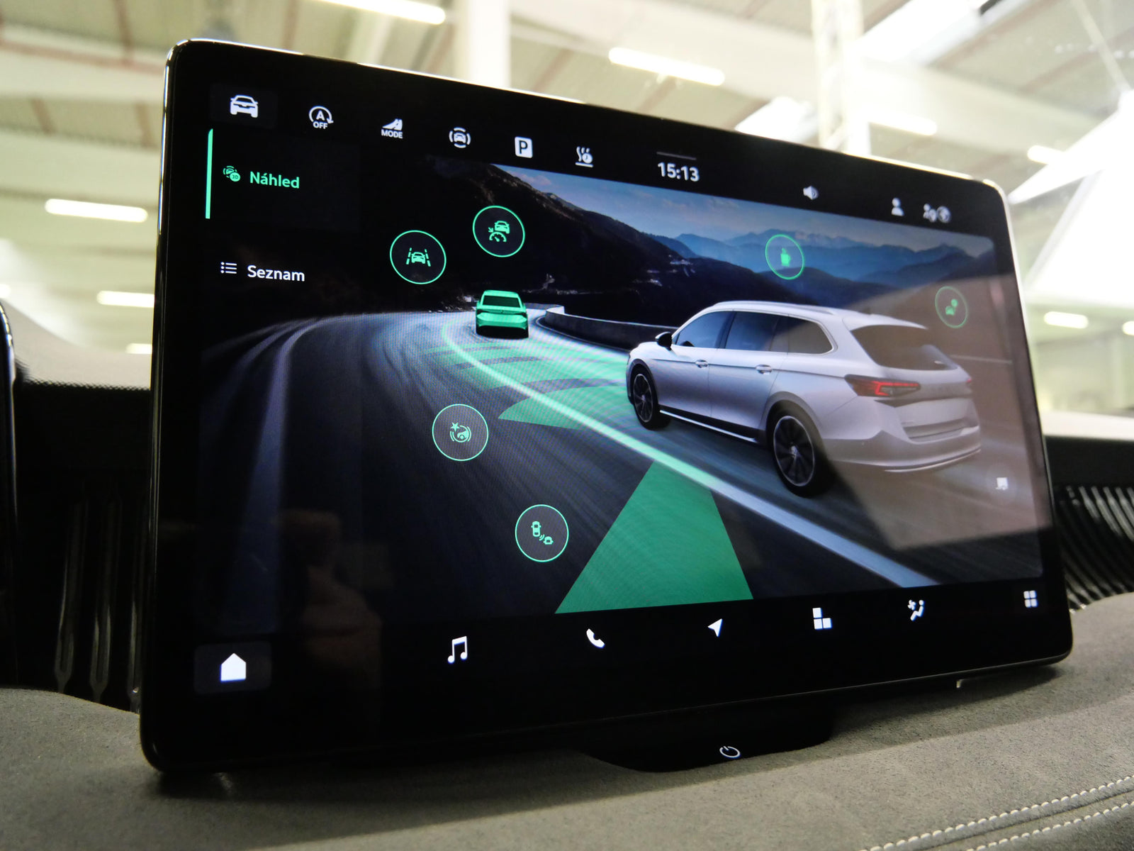 Škoda Superb 2.0 TDI 142 kW 4x4 SportLine – foto 15