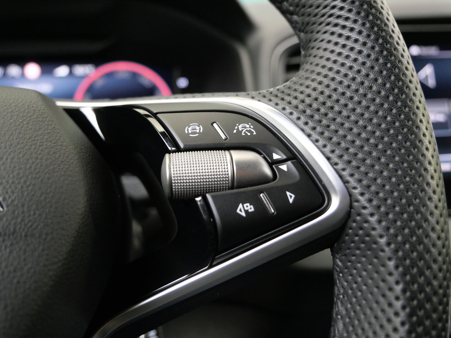 ŠKODA Karoq 1.5 TSI 110 kW DSG SportLine