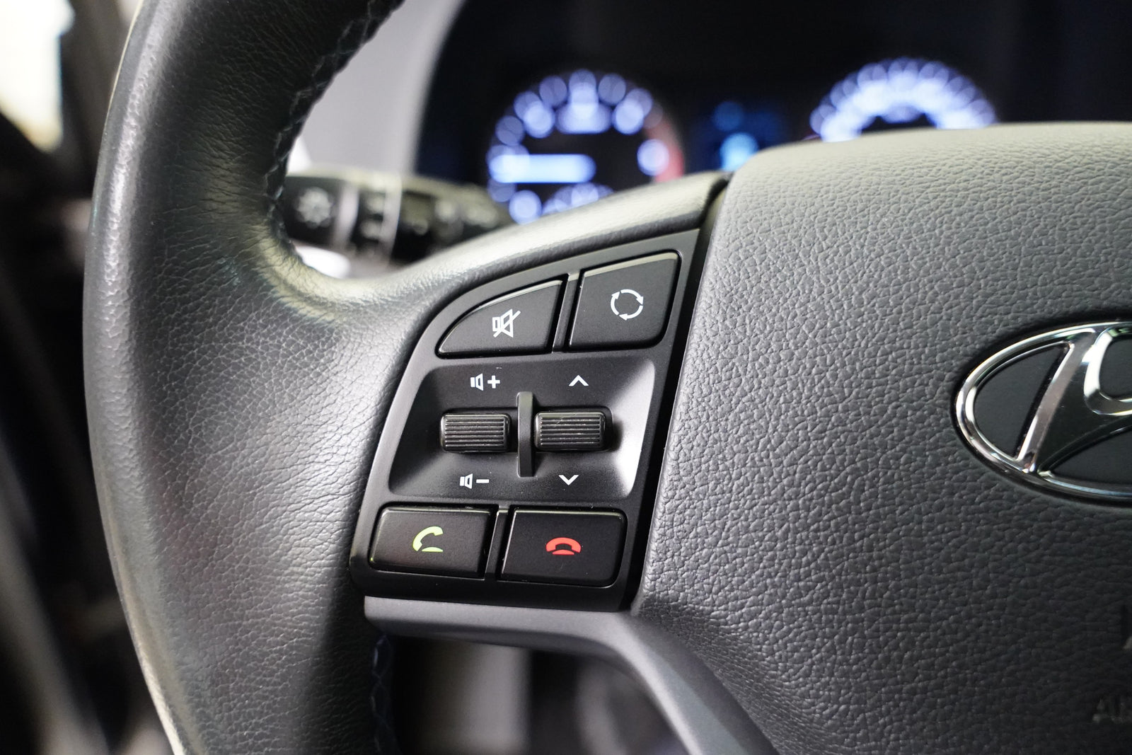 Hyundai Tucson 1.7 CRDI 85 kW – foto 15