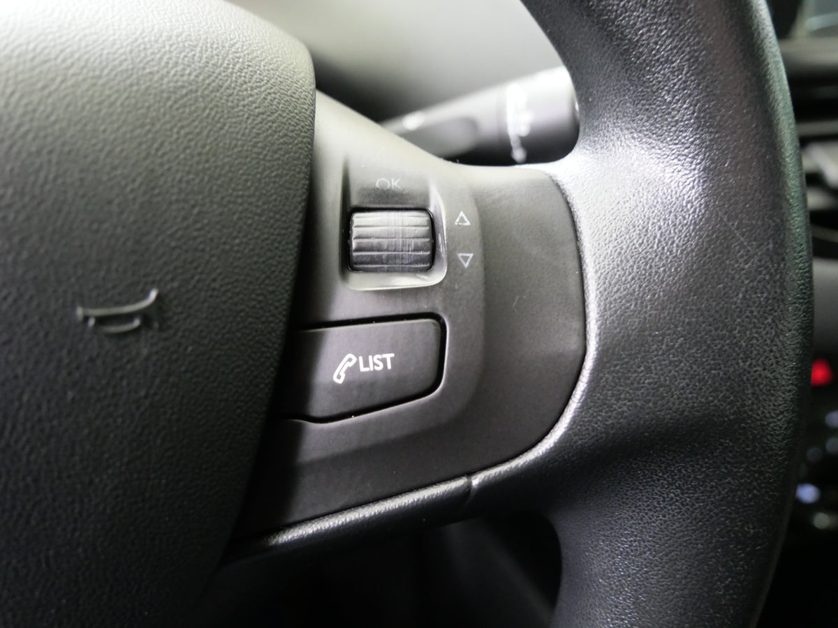 Peugeot 208 1.2 VTi 60 kW Active